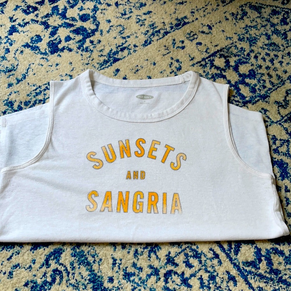 Old Navy size small graphic tank